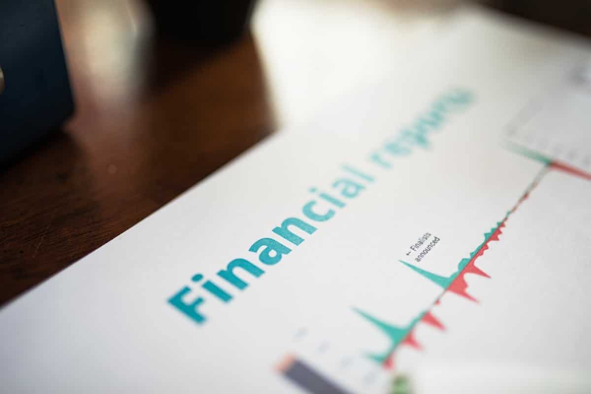 Découvrez la finance comportementale : secret méconnu pour une retraite orchestrée efficacement